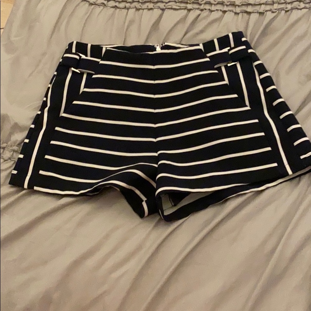 STRIPED SHORTS